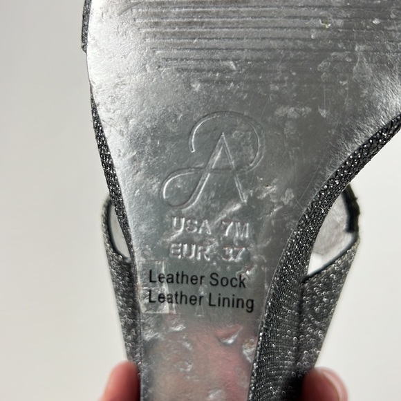 Adrianna Papell  Women's Argo Wedge Sandal - Picture 10 of 11